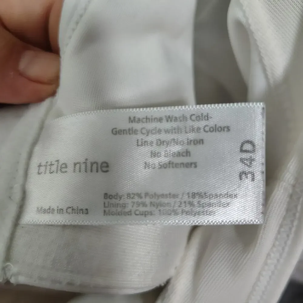 Title Nine 34D White Adjustable Sports Bra